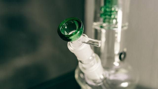 Tips for Finding the Best Deals on Bongs and Smoking Accessories - Budder Bongs / Budder Vapes